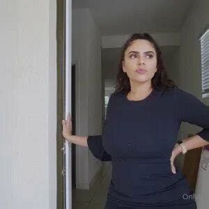 VIP Many Vids » OnlyFans SiteRip therealrebeccaj (RebeccaJ).